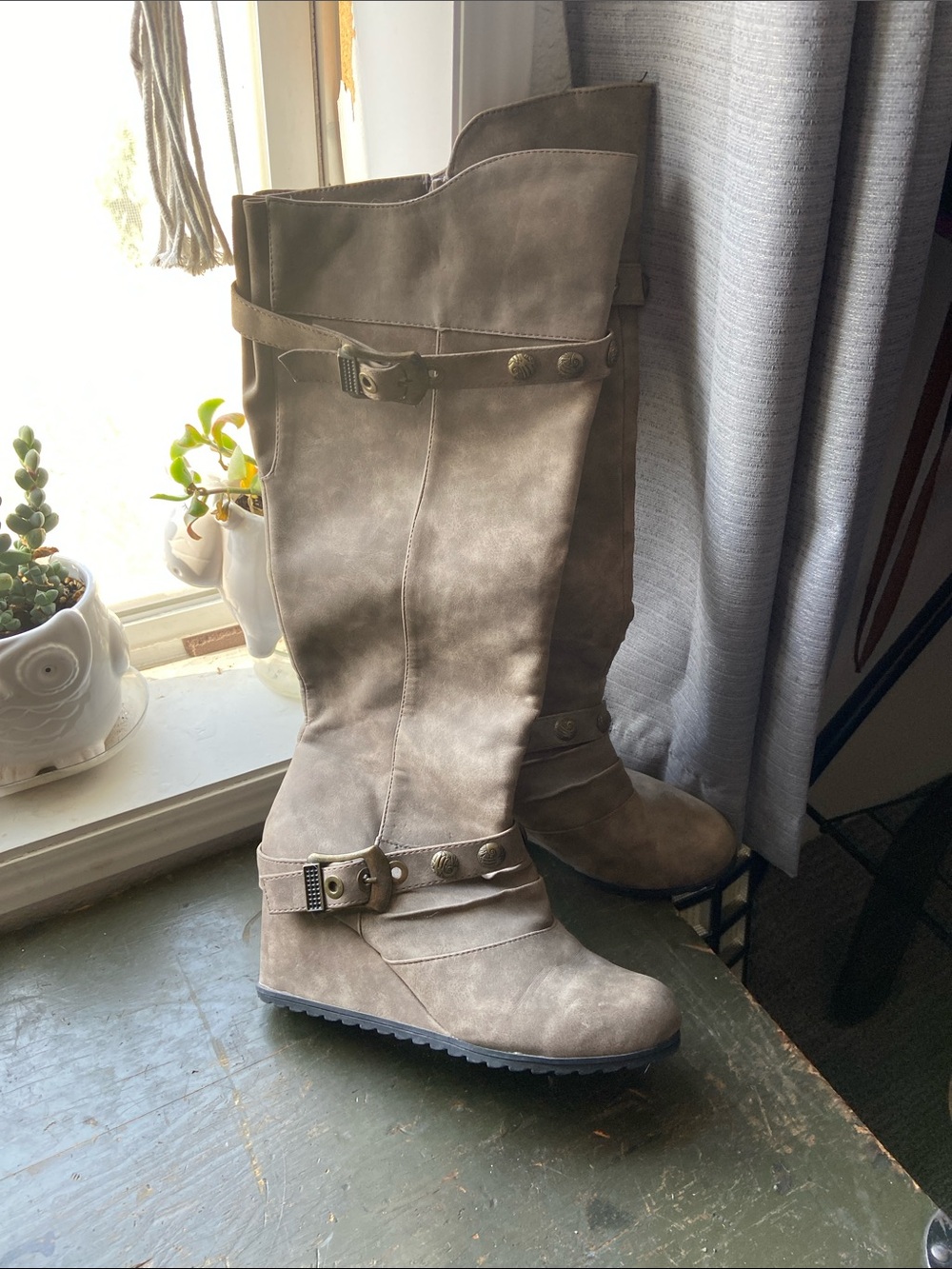 Grey wedge boots